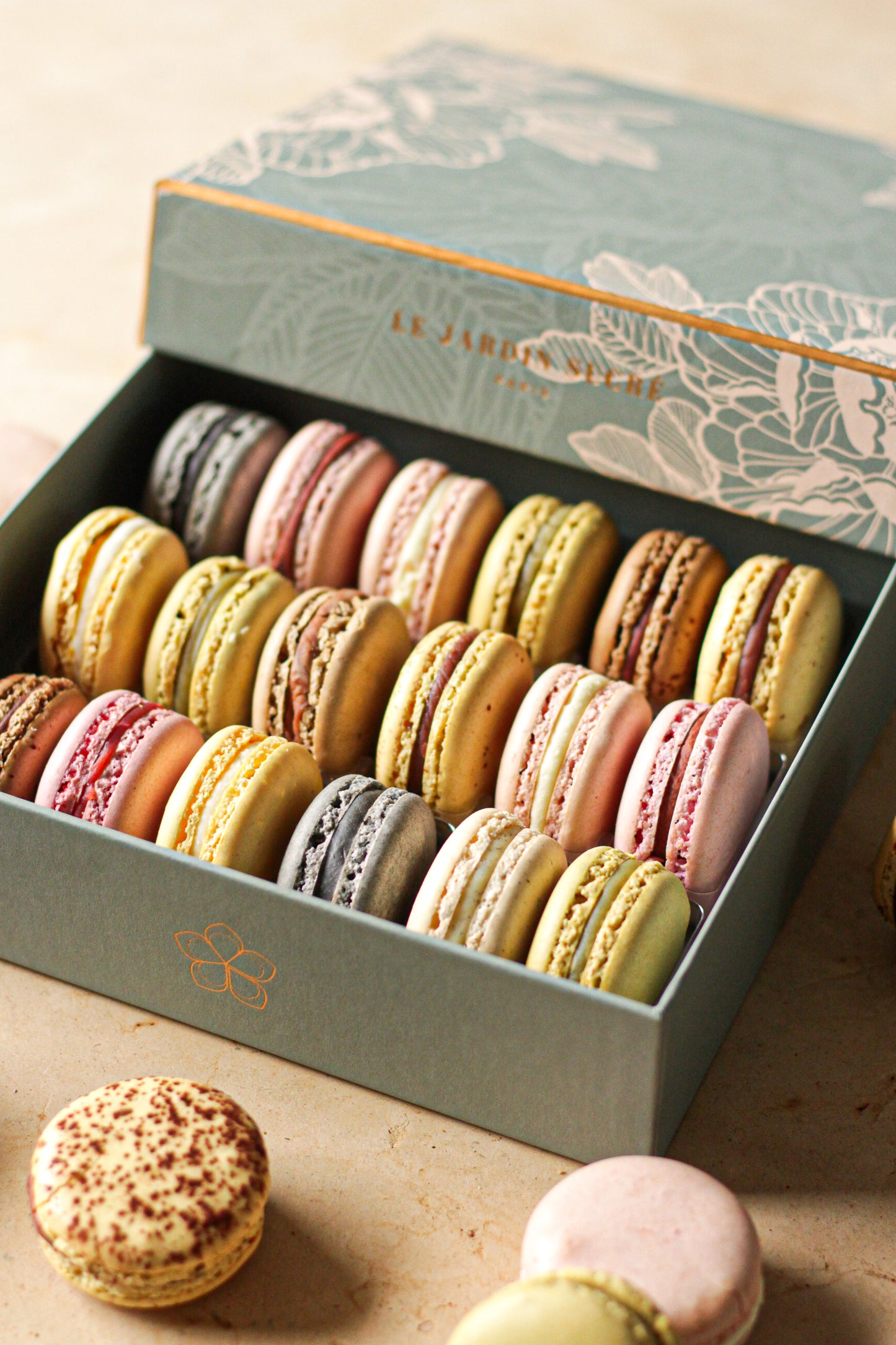 Coffret de 18 macarons